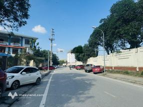 Nhà Kinh Doanh Ngay Quảng Trường Bác Hồ