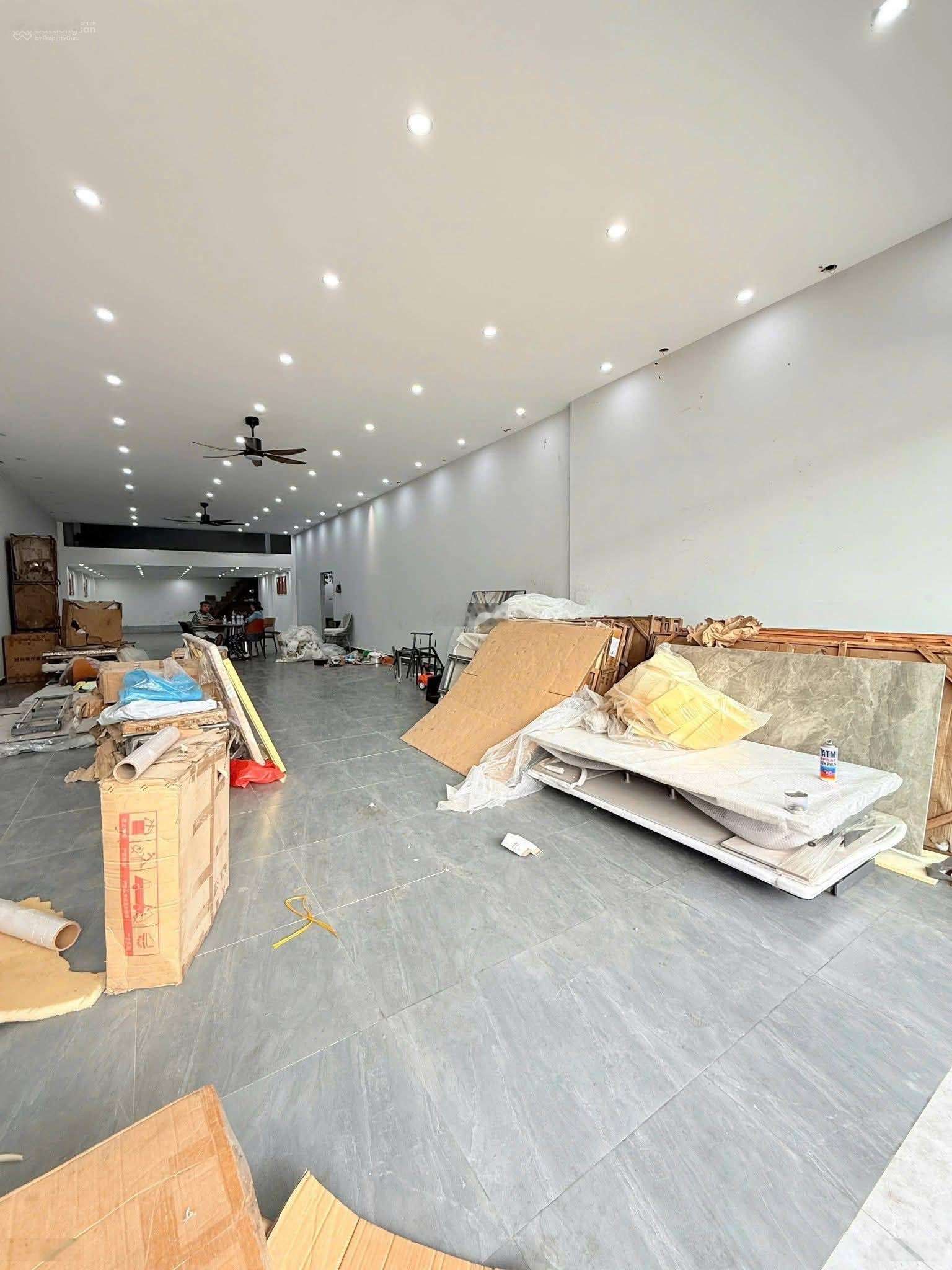 Nhà cấp 4 ngang 10m gần đường Liên Huyện, giá 6 tỷ 500 triệu