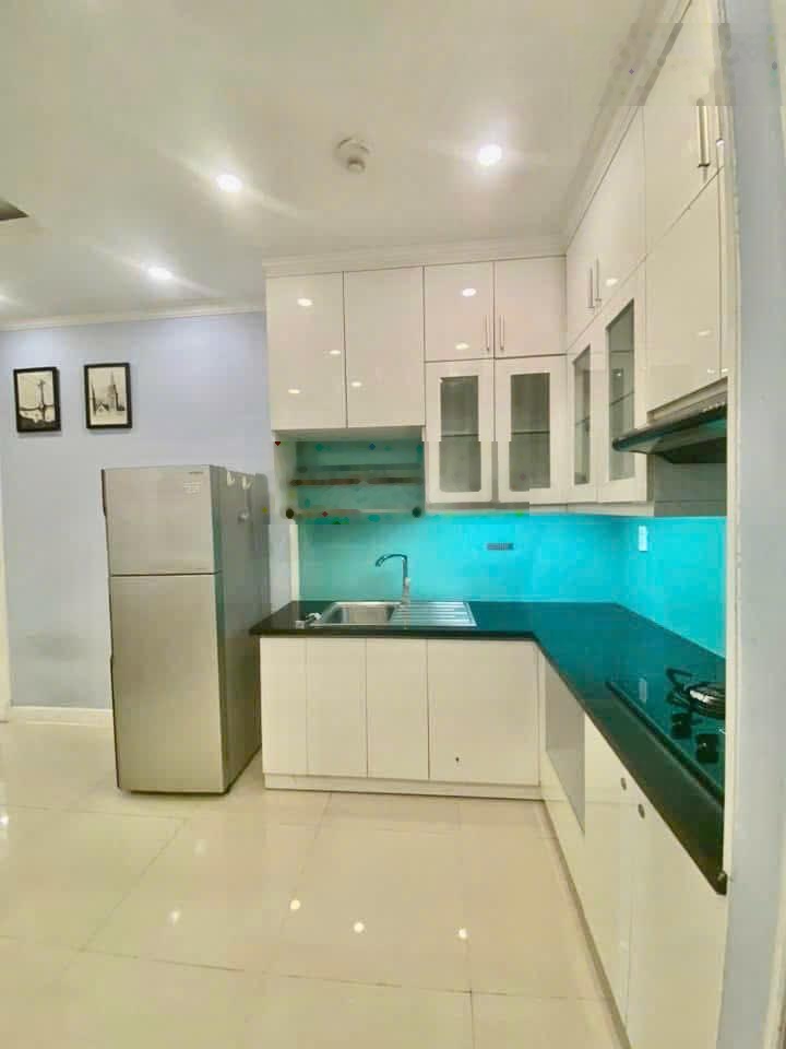 Bán gấp CC Galaxy 9, Quận 4, 65m2, 2PN, 2WC, giá 1,98 tỷ