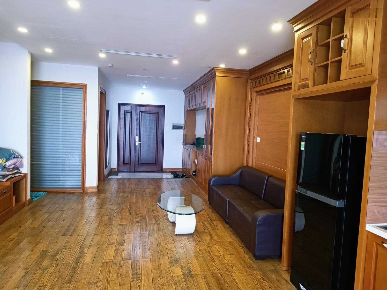 CC bán căn hộ Eurowindow Trần Duy Hưng - 105 m2 - 2pn - full nội thất - LH: 0944856886