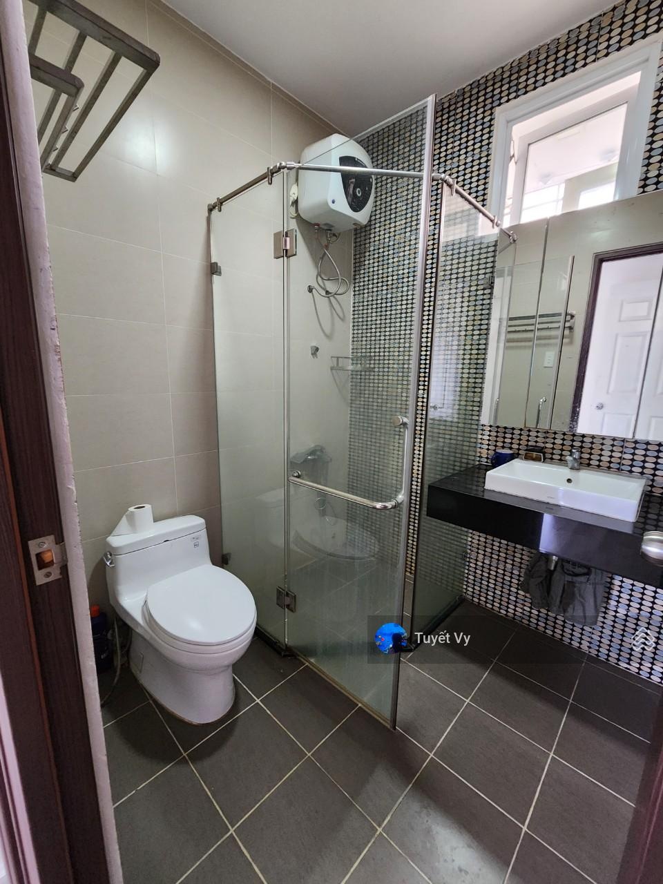 Bán gấp CH Blue Sapphire, 1 tỷ 94, 68M2, Quận 6, 2PN - 2WC