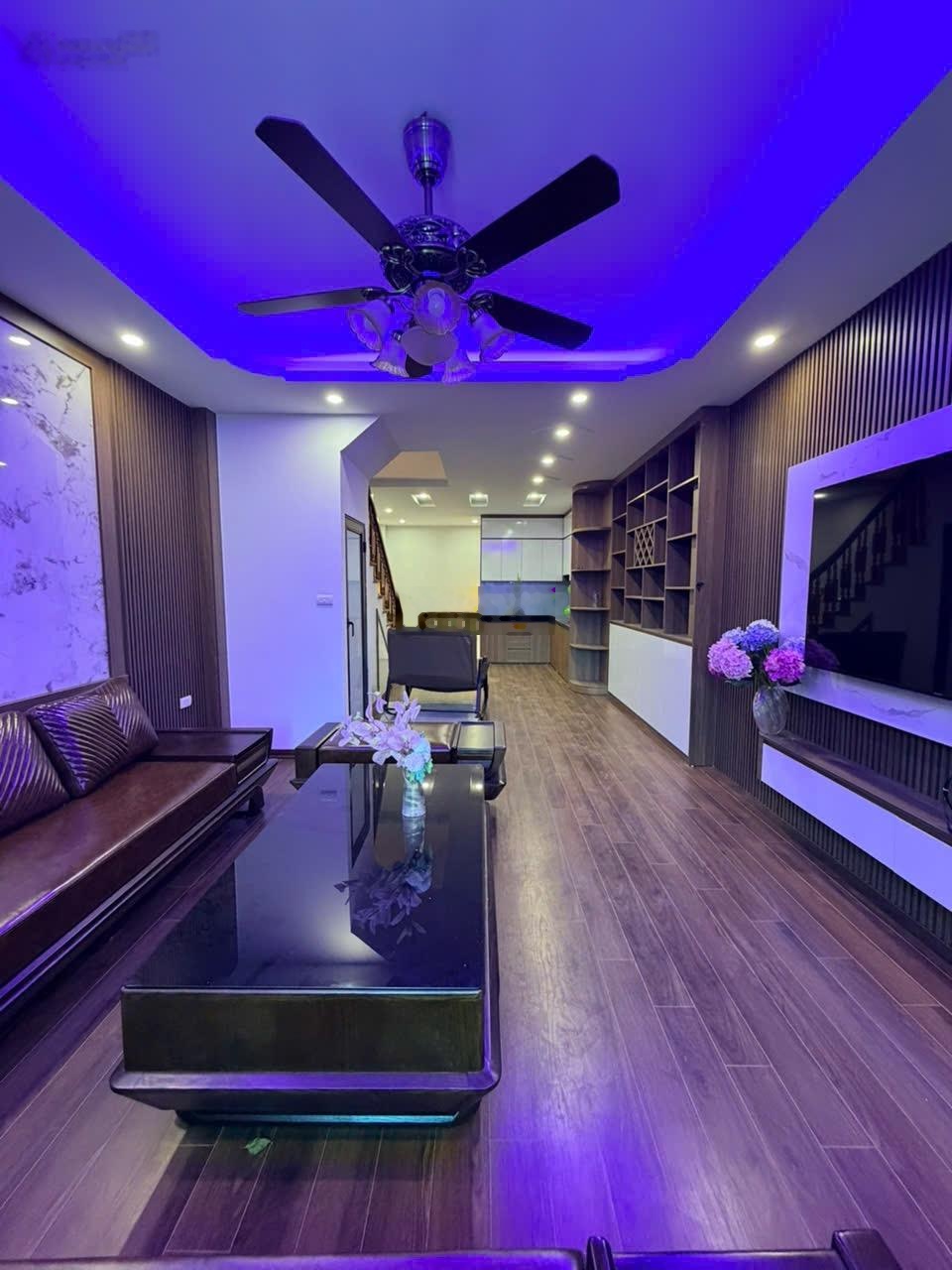 Chính Chủ Gửi Bán Nhà 4 Tầng. Thiết Kế Ga ra ÔTô, Gần Đại Lộ TL, Giá 4 Tỷ 150 Có TL thêm.