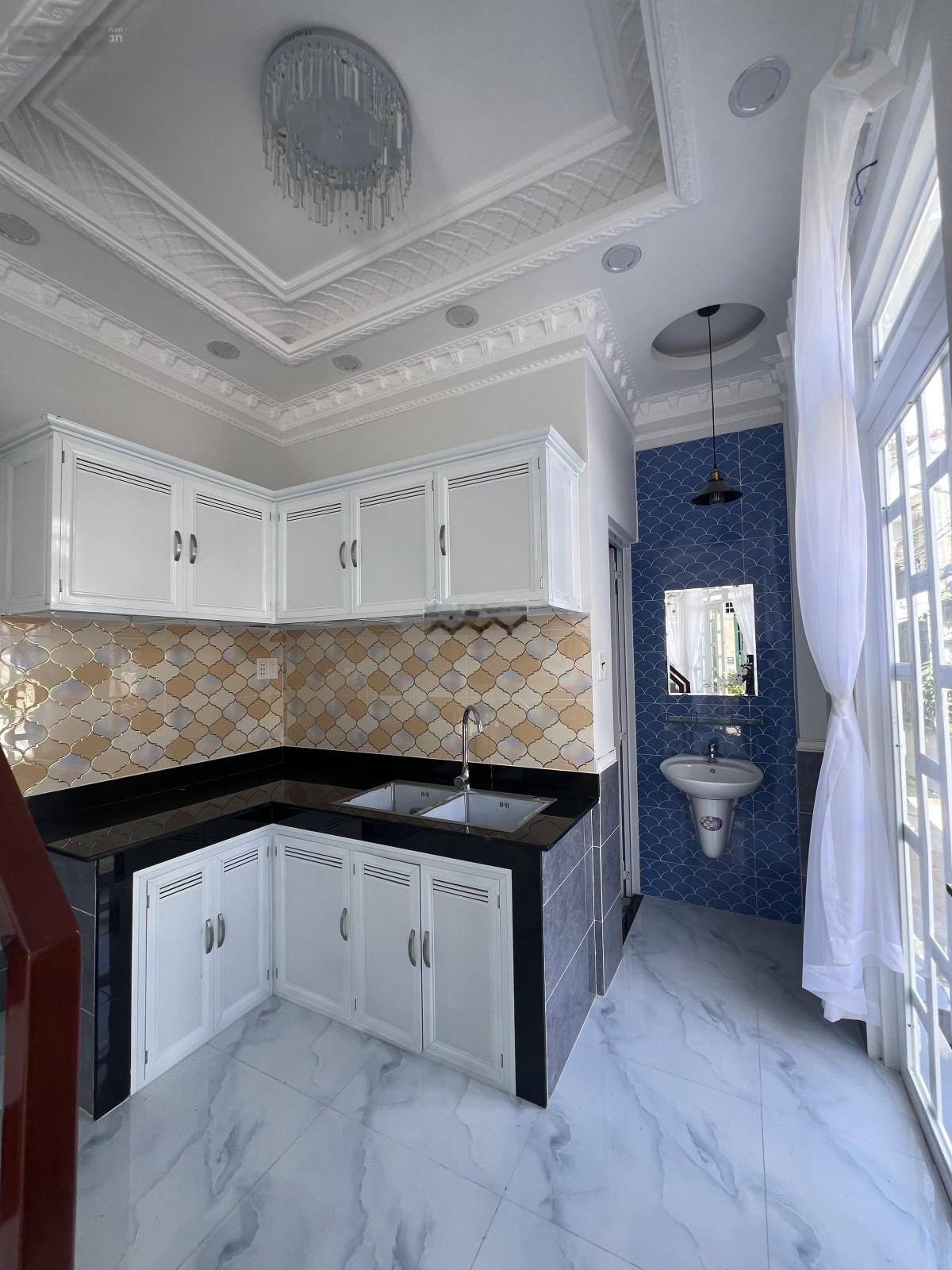 2.28 tỷ- quận 7 - hẻm xe hơi mới xây, quận 7 đường huỳnh tấn phát