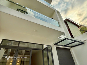 Biệt thự 4 tầng thang máy Nguyễn Chí Thanh, Quận 5 - Sang trọng, đẳng cấp