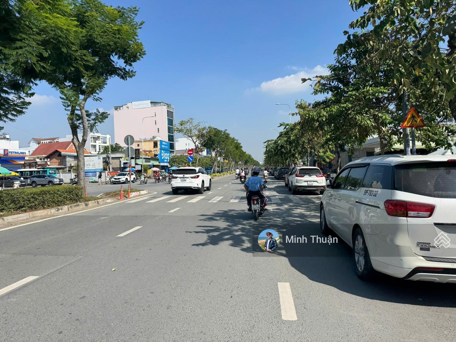 Siêu đầu tư! Bán đất tặng nhà 4 tầng - 500m2 sàn góc 2 mặt tiền đường Số 12 - Trần Não - Giá 34 tỷ