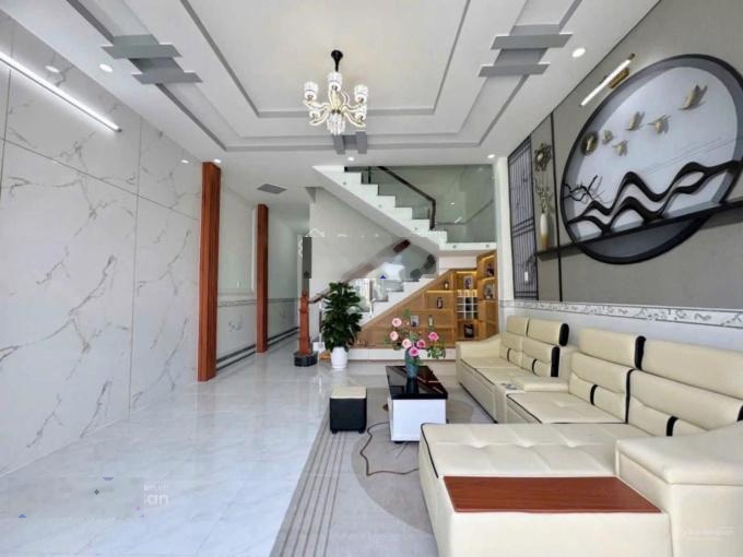 Bán nhà riêng tại Văn Thân, Phường 8, Quận 6, TP. HCM, hẻm xe hơi, 50m2, 2lầu SHR