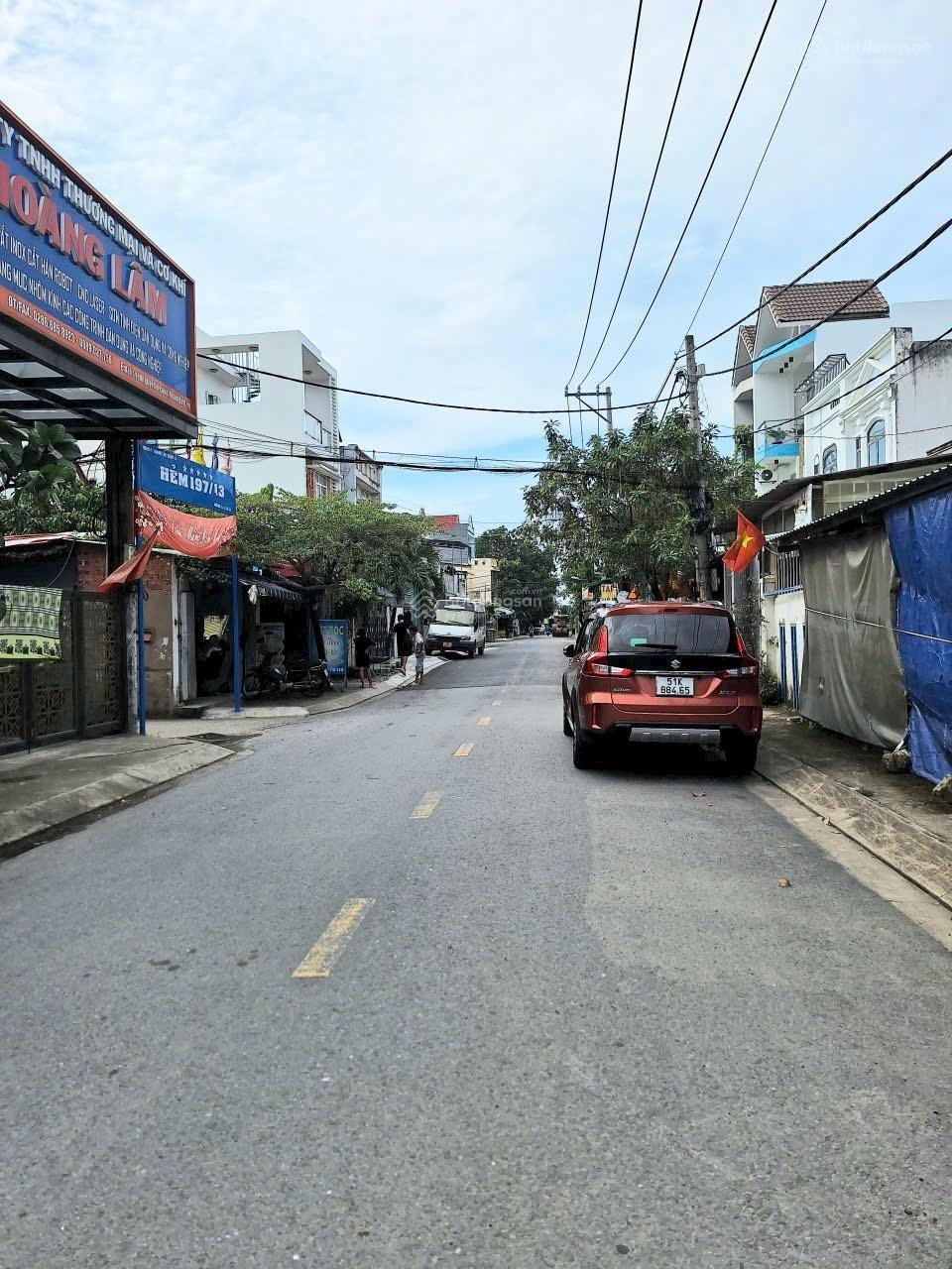 Kẹt tiền bán căn nhà mặt tiền kinh doanh buôn bán đường trải nhựa 2 xe tải tránh nhau - hơn 5T đồng