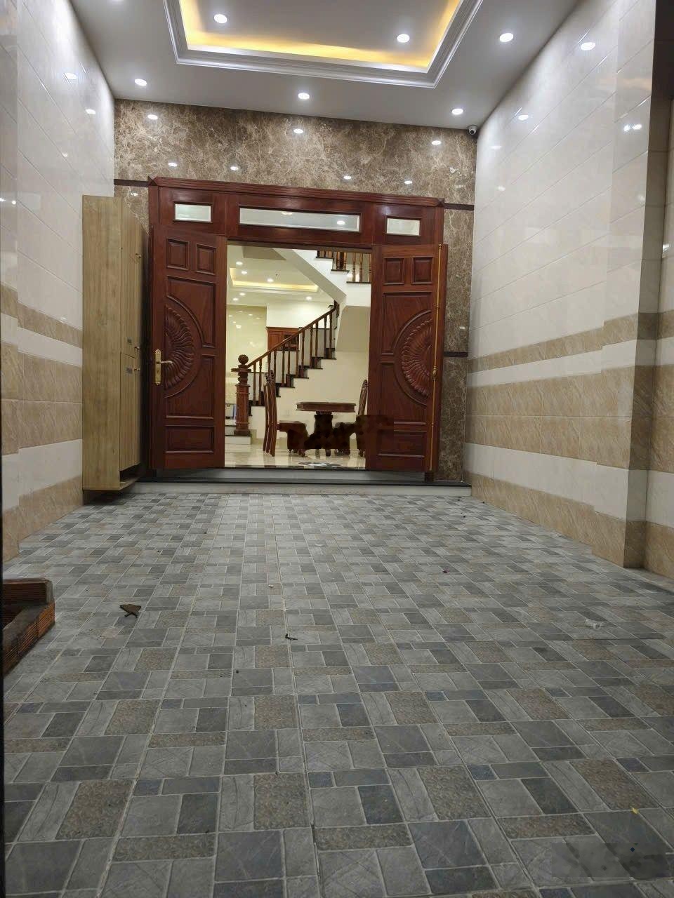 Bán Nhà Mới Đẹp Trệt 2 Lầu Ngay Chợ Hiệp Bình . Hiệp Bình Chánh . Thủ Đức . Đường Xe Tải