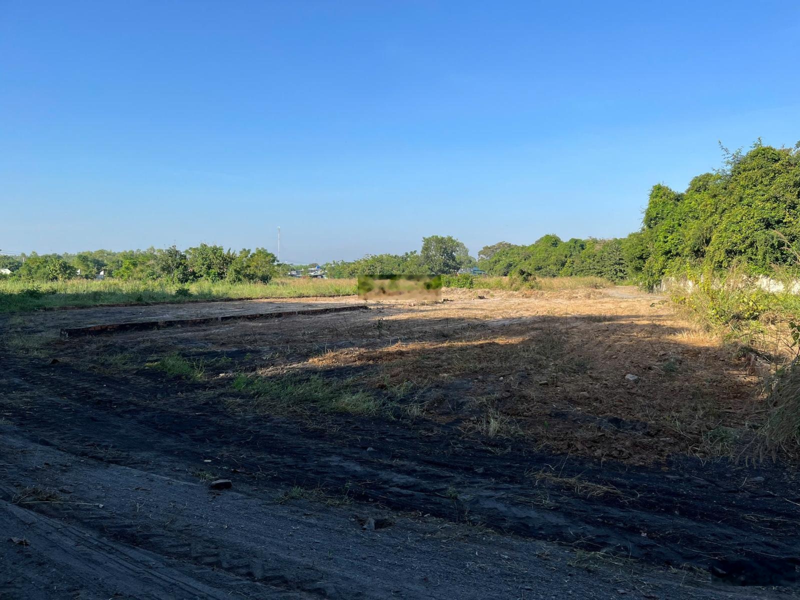 Kẹt tiền cần bán miếng đất rẻ nhất khu vực biển Hồ Tràm 700m2 mặt tiền rộng 16m giá đầu tư 3,5 tỷ