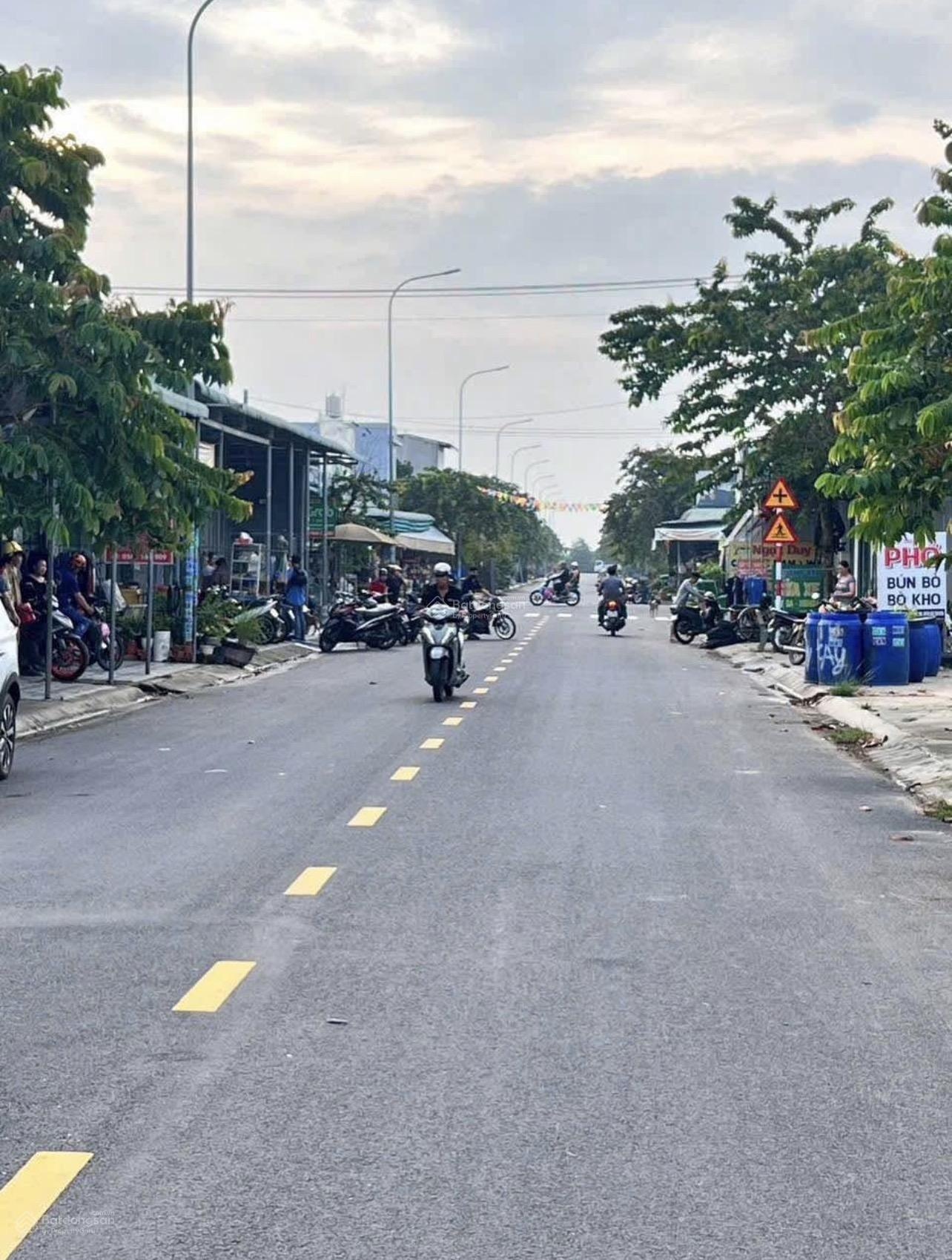 Thanh lý gấp dãy trọ ở đoàn nguyễn tuấn - hưng long