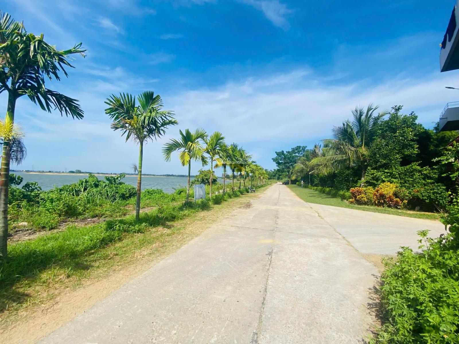 Lô đất MT view sông - trục chính Hoàng Sa kết nối Hội An, giá tốt