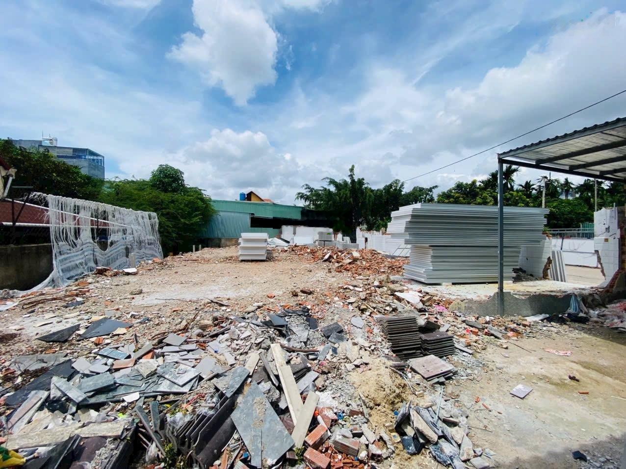 Bán Đất 336m2 tại Thạnh Lộc 39, Quận 12, HCM giá ưu đãi 13,8 tỷ