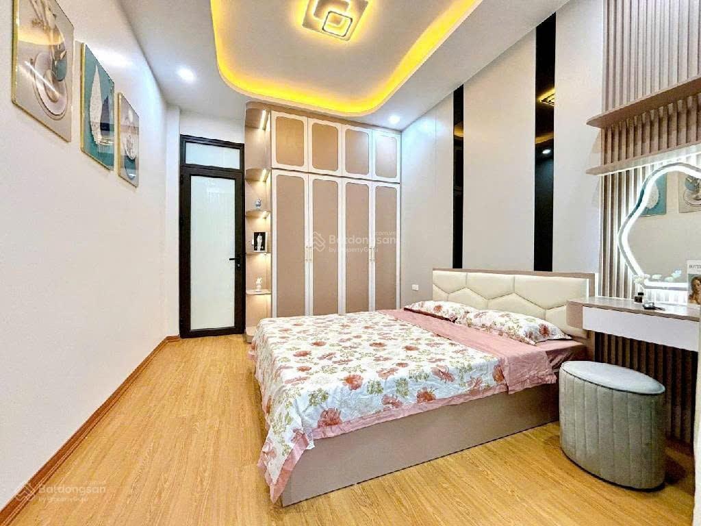Nhà đẹp khương hạ, thanh xuân - gara ô tô 7 chỗ - 10m ra hồ - full nội thất vip, gi.á 15.5 tỷ