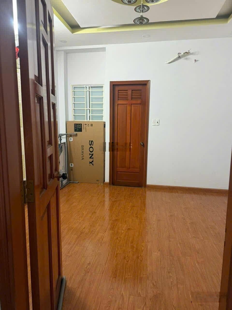 Nhà mới rộng 4*17m 3 lầu 4PN 4WC HXH 1/ Đường Số 8 P11 GV