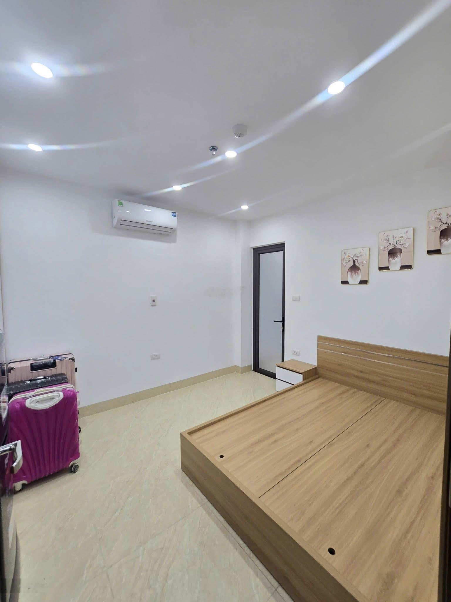 Tòa 18 phòng khép kín 70m dòng tiền 100tr/tháng giá 26 tỷ