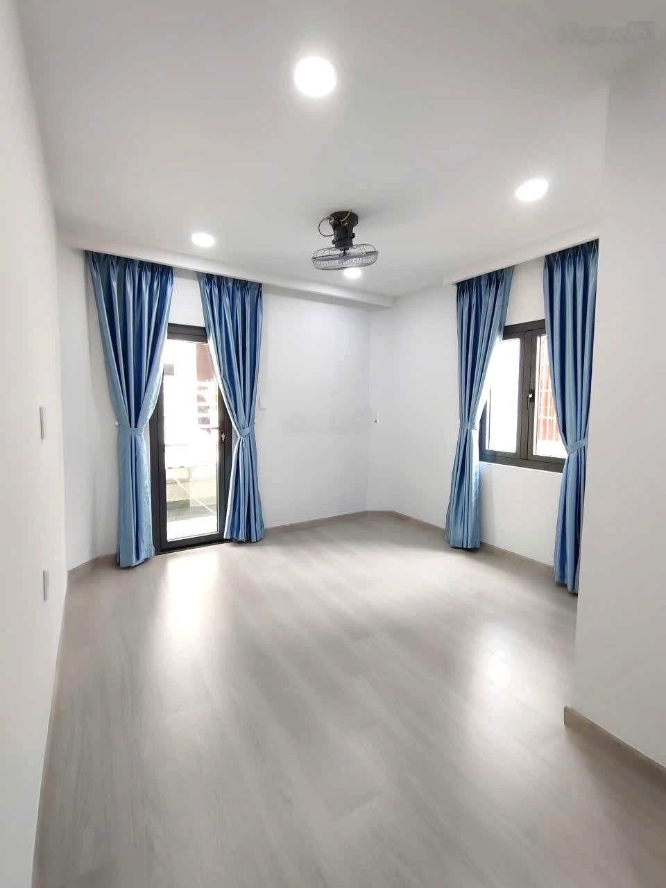 Nhà mới vào ở ngay, 2 tầng 3PN, 43m2, P21, Bình Thạnh, giá 4,8 tỷ TL