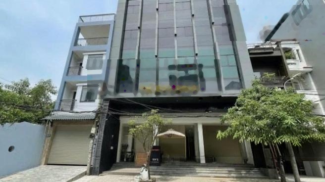 Bán nhà mặt phố Trần Thái Tông, DT 130m2 x 2 tầng, mặt tiền 7.5m, giá 75 tỷ.