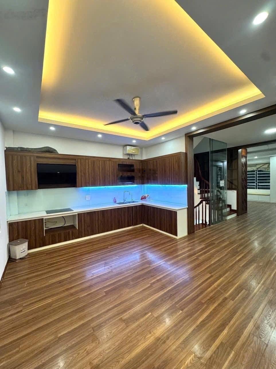 Bán Nhà riêng 57m2, 32 tỷ tại Phố Thái Hà, Đống Đa, Hà Nội