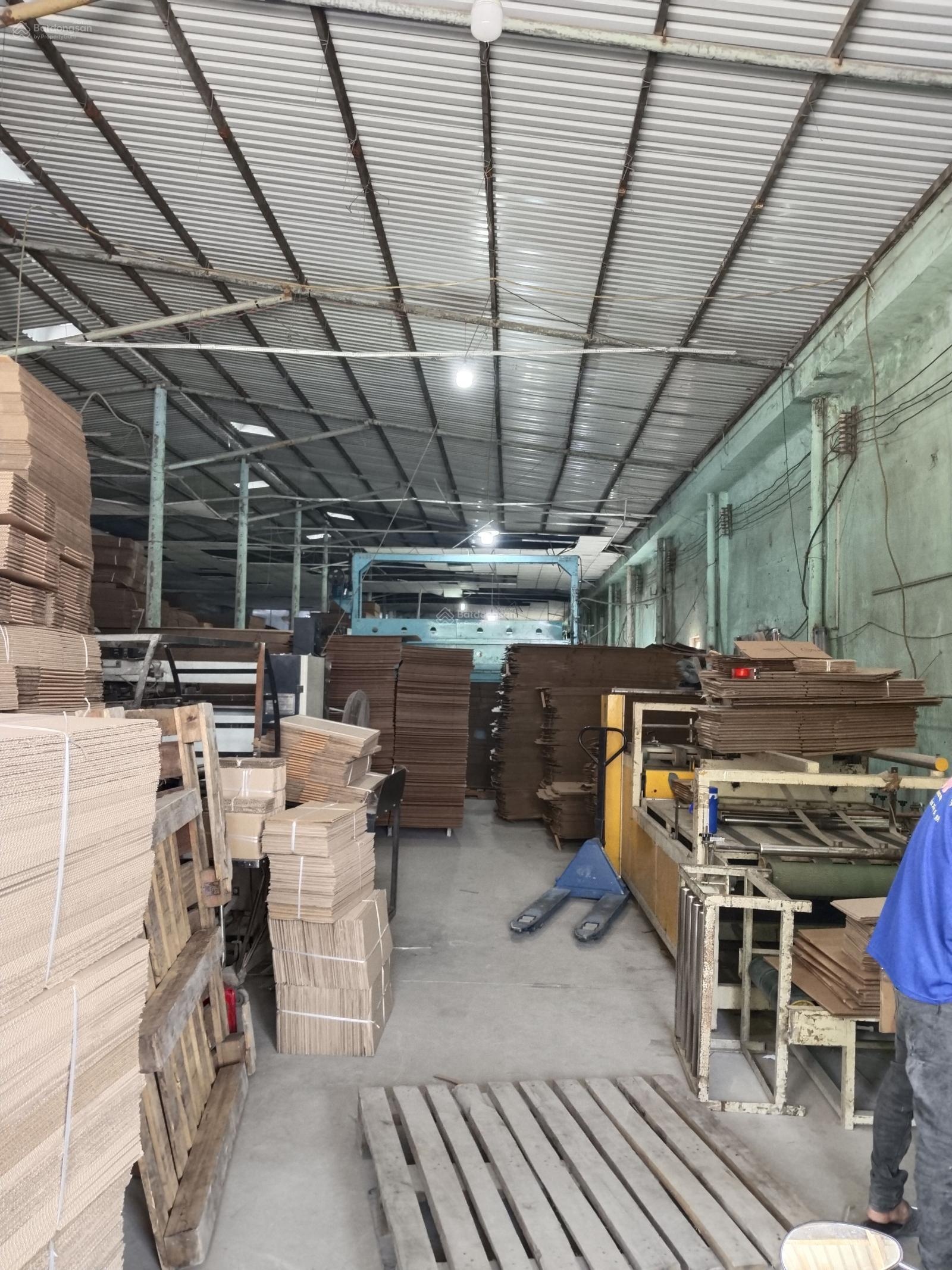 Cho thuê nhà xưởng 1/ Nguyễn Ảnh Thủ, DT xưởng 950m2, giá 50tr/tháng