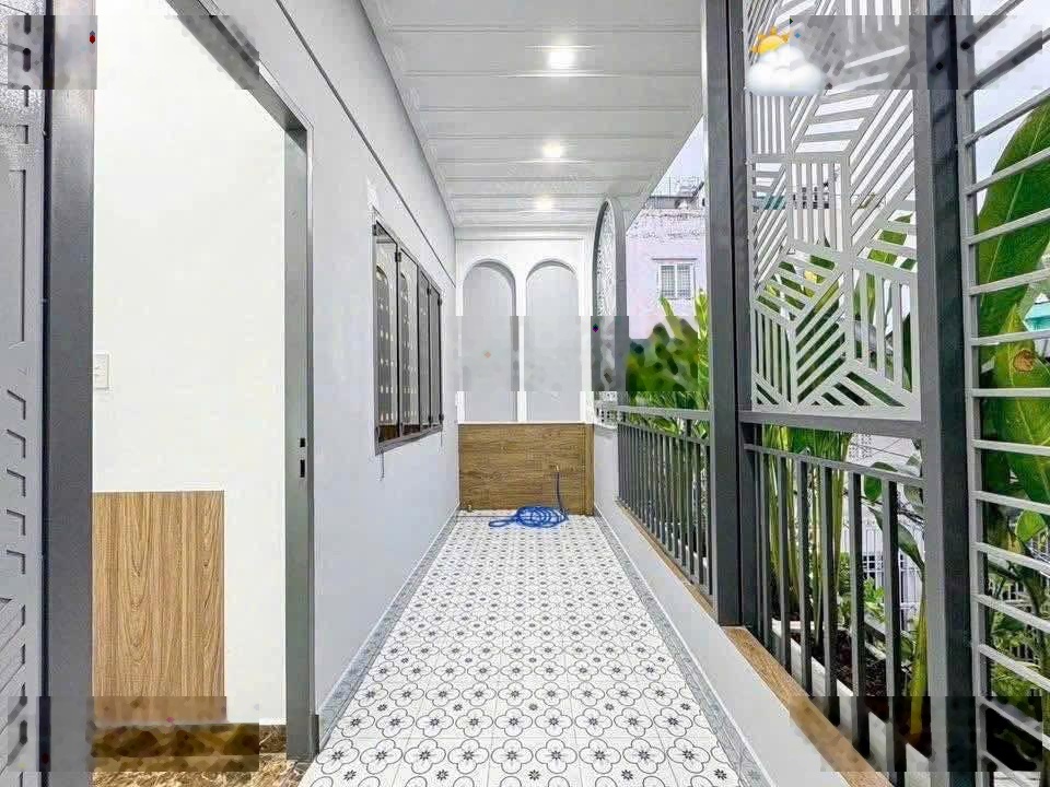 Cô Hy bán nhà Lý Văn Phức - Quận 1 đang cho thuê 29 tr. Giá 4tỷ490/ 80,8m2. Gần chợ Tân Định.