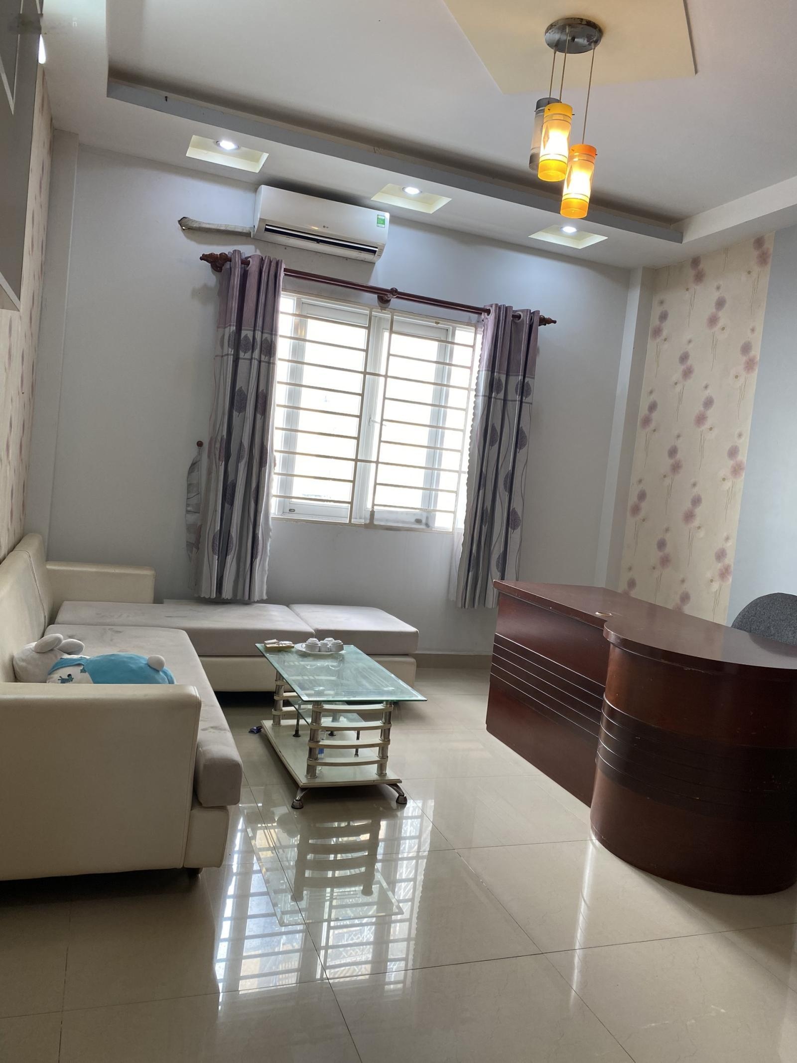 Cho thuê nhà đối diện công viên kdc Nam Long Phú Thuận Quận 7.