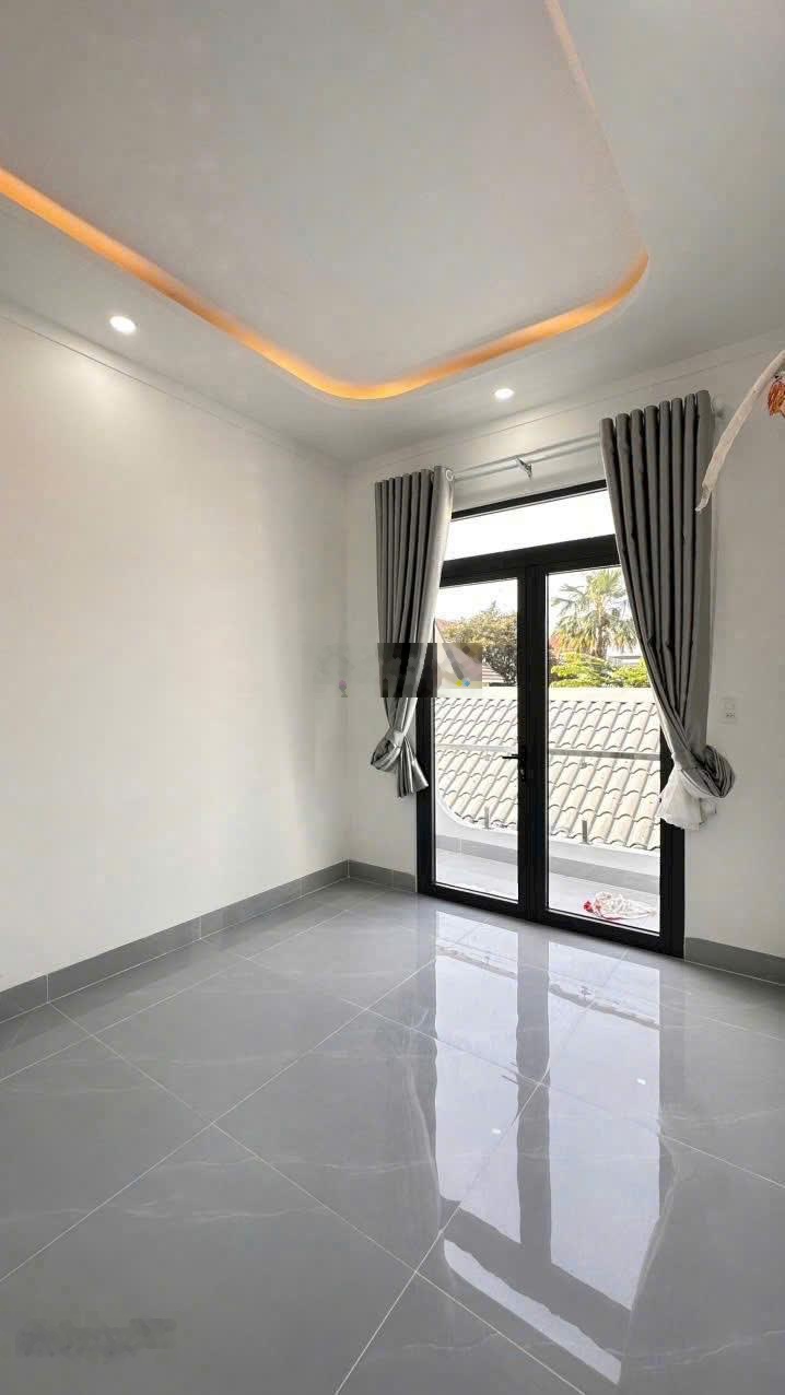 Bán nhà 1T1L mới siêu đẹp, gần chợ Phú Thọ, đường oto thông, chỉ 3tỷ580