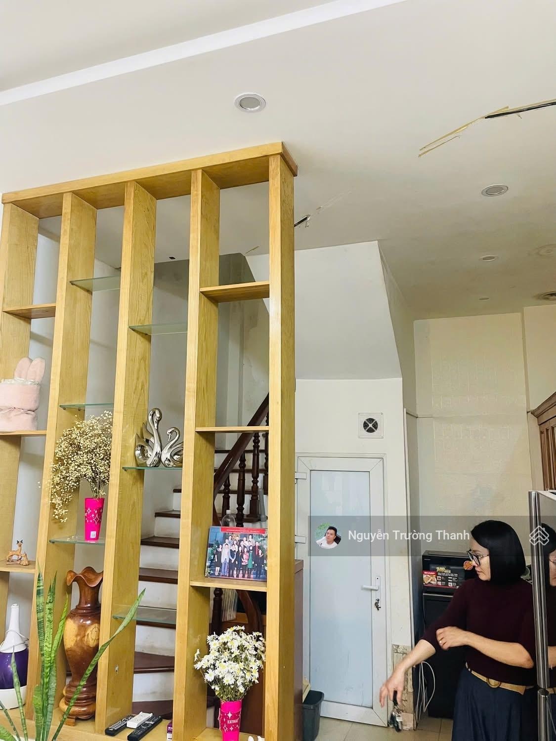 Cầu giấy- cách ô tô 10m- nhà đẹp- ngõ 3m