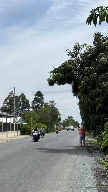 Bán nhà MT Mai Bá Hương, cần bán đi Mỹ, giá rẻ. Giá tốt cho người thiện chí