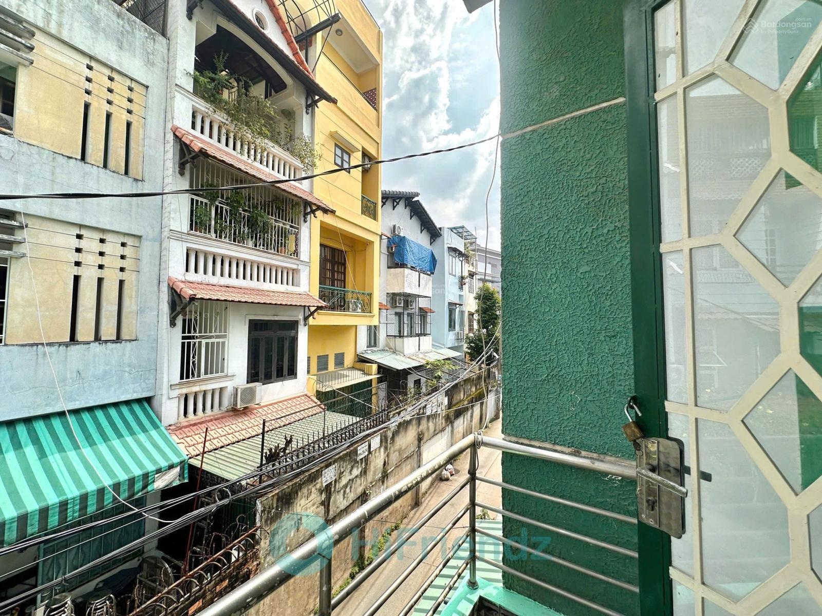 Cho thuê phòng trọ 1 Phòng ngủ tách bếp bancol 30m2, giá 4,5 triệu tại Tân Sơn Nhì, Tân Phú,