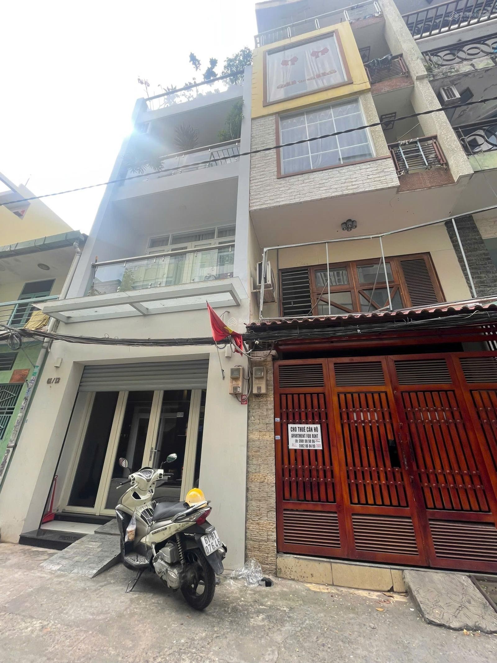 Nhà HXH Cô Giang Quận 1. DT: 4x18M, nhà trệt 2 lầu ST giá 16.8 tỷ TL