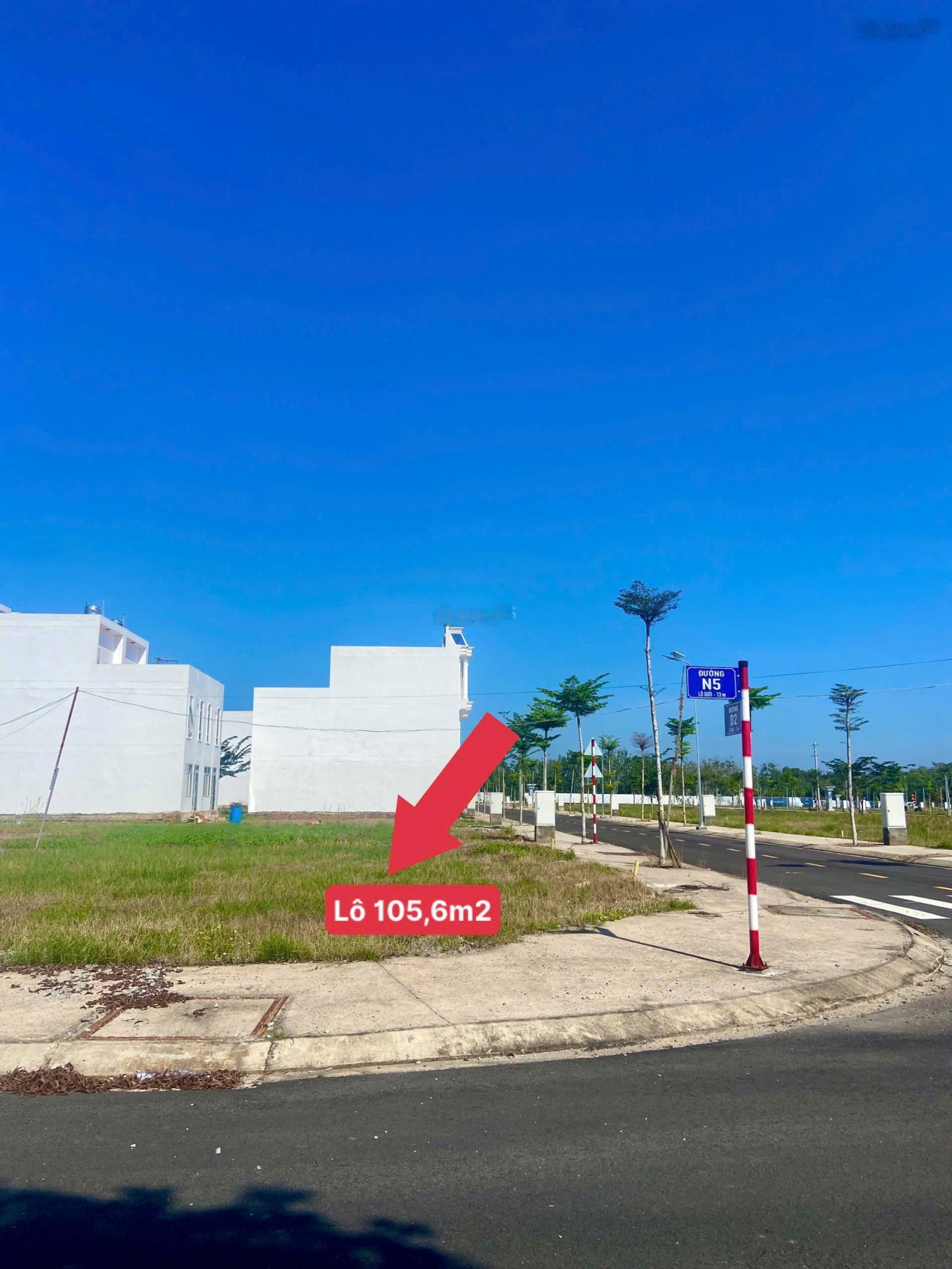 Siêu phẩm hiếm 105,6m2 tại KĐT Alana City, kế bên hệ thống giáo dục Mầm Non, sổ sẵn, giá chỉ 1,2tỷ