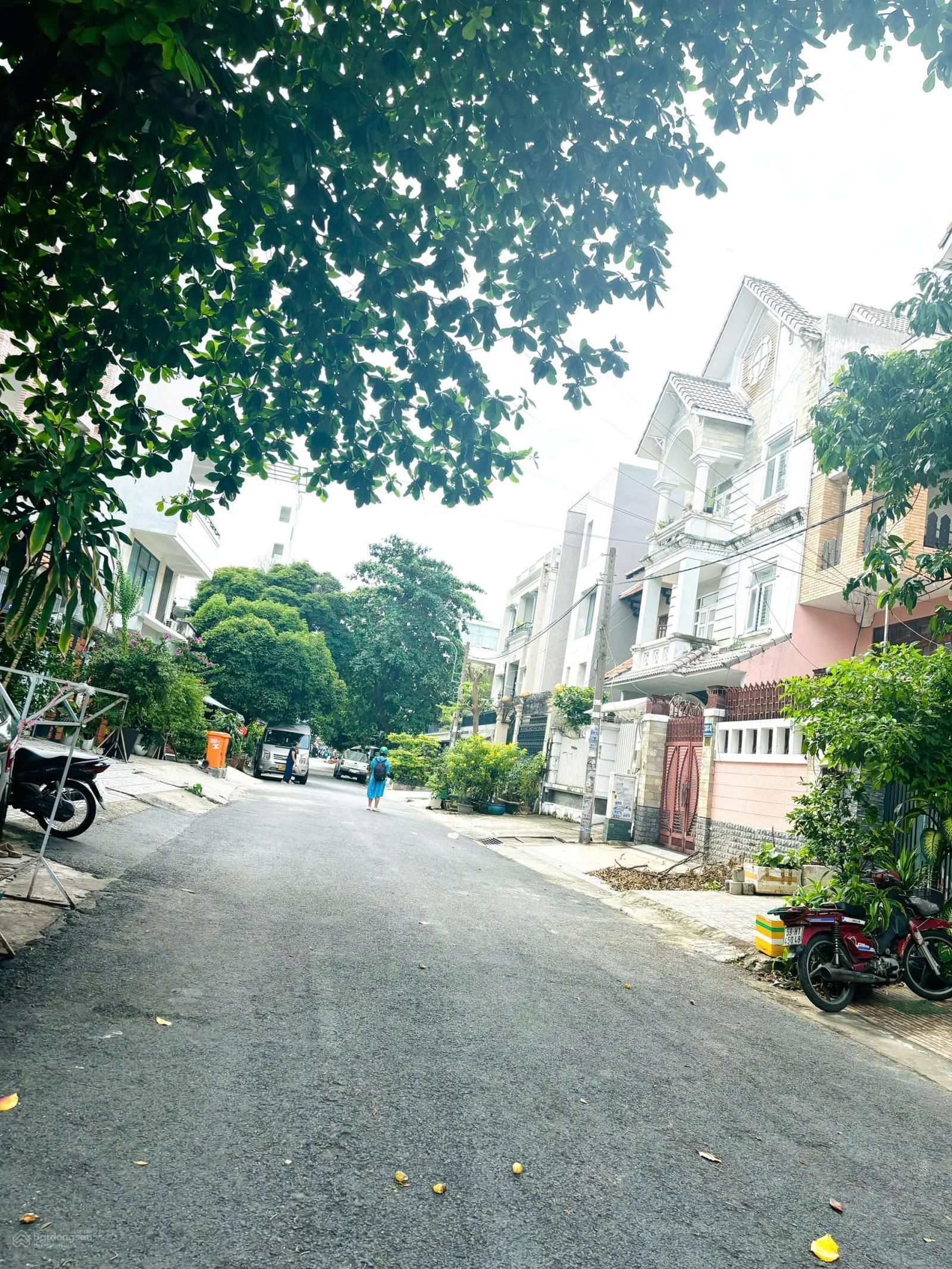 Bán đất đường d2 nối dài (nguyễn gia trí) p25 bình thạnh gần loạt đại học lớn tiện xây hầm 4t