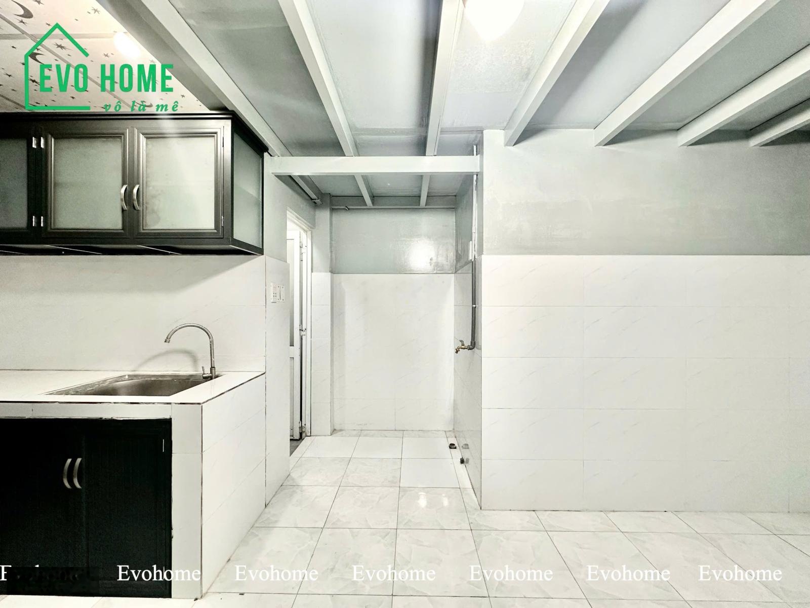 Cho thuê phòng mới tầng trệt , đường TRần Xuân Soạn, giá chỉ 3,5 triệu/th