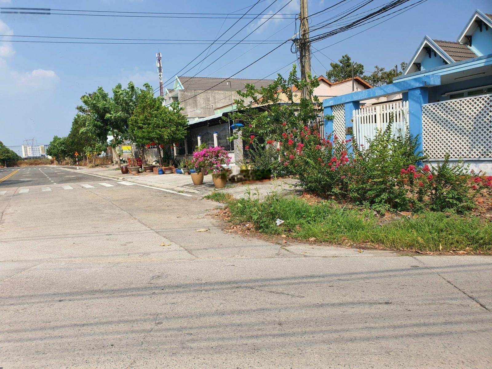 Bán nhà vtri đẹp ngay chung cư Phú Mỹ Hưng 223m, Định hòa Thủ dầu 1 Bình Dương HCM