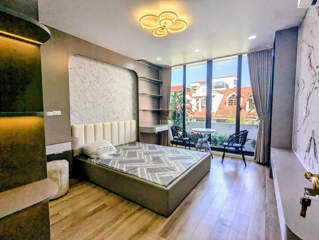 Bán đất tặng nhà 5 tầng mặt phố Văn Cao - VIP Ba Đình, 50m nhỉnh 38 tỷ