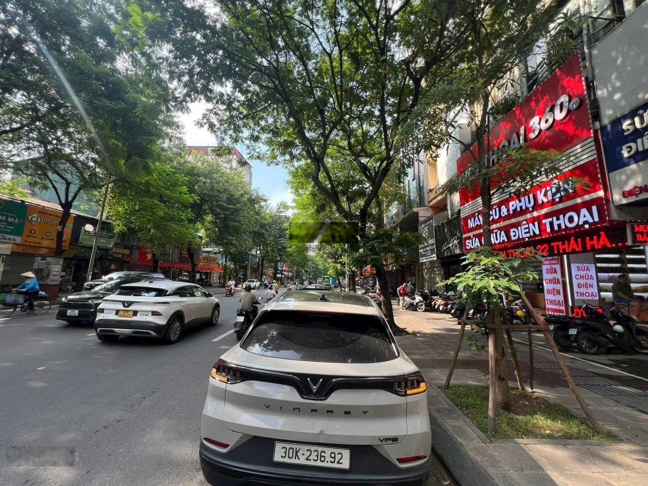 MẶT PHỐ Thái Hà , Đống Đa,DT 30m2 3T 4,5m giá 25.3 Tỷ .LH 0383426696