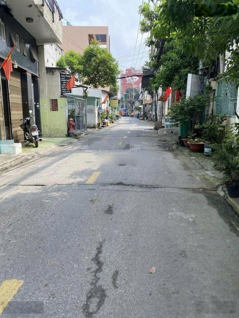 Bán nhà cấp 4 mặt tiền đường Tân Thới Nhất 13. DT: 4.9m x 31m đường 8, giá 8.4 tỷ