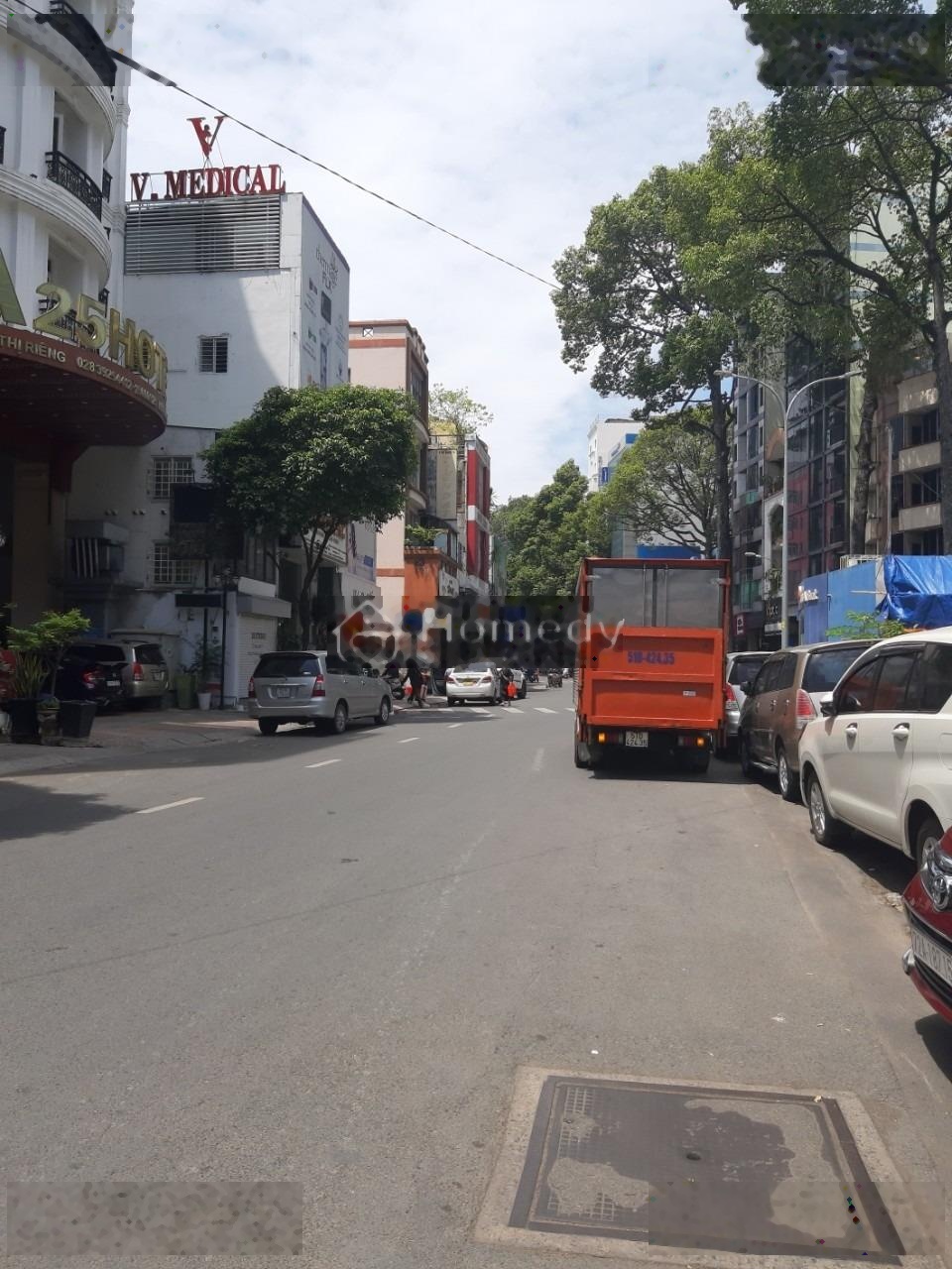 Mặt tiền trung tâm Bến Thành, ngay ngã 6 Phù Đổng, DT 4x15, 6 tầng, giá 33,9 tỷ tl