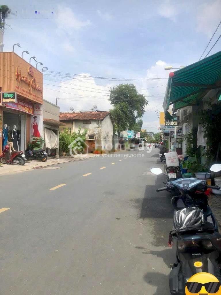 Cần tiền bán gấp căn mặt tiền lô góc Thủ Đức (Q9) DT khủng