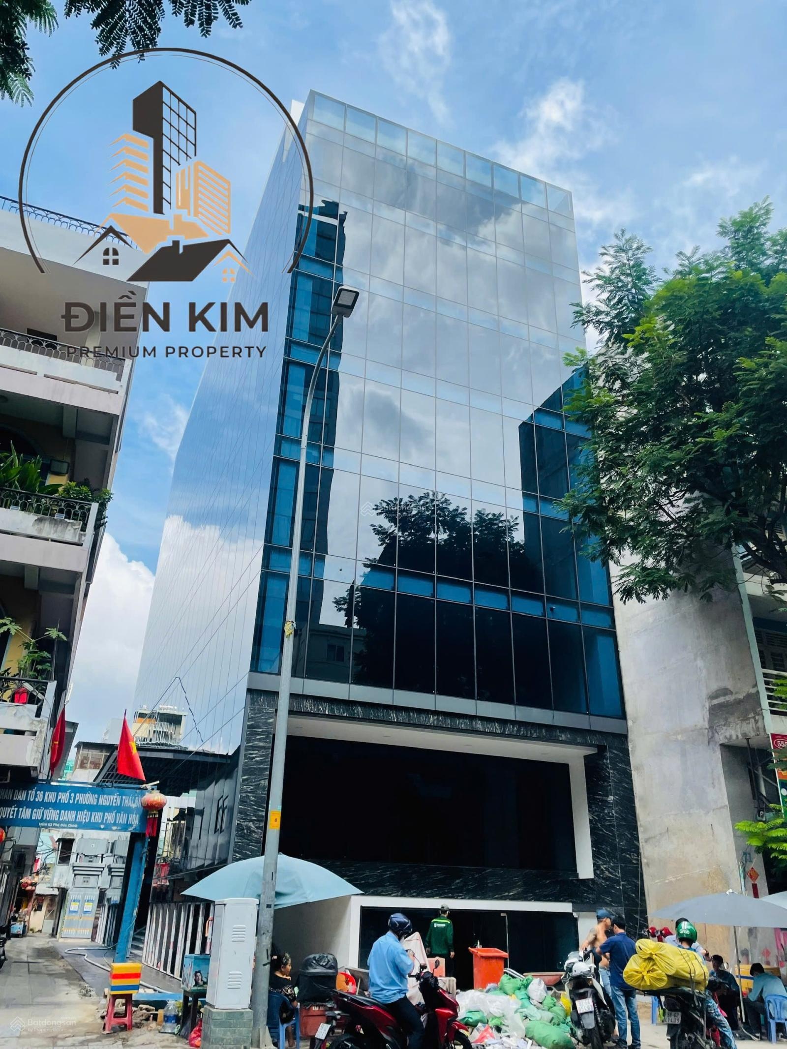 Toà nhà mặt tiền đường 65 - 67 - 69 Phó Đức Chính, Phường Nguyễn Thái Bình, Quận 1