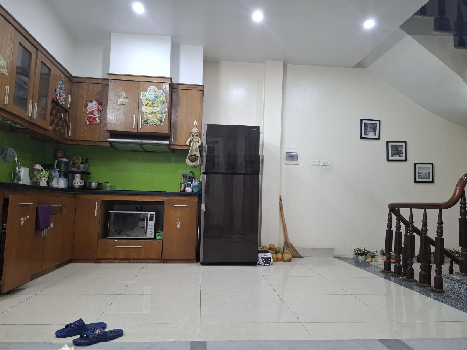 Bán nhà riêng 7,9 tỷ, 31m2, Yên Xá, Tân Triều, view đẹp
