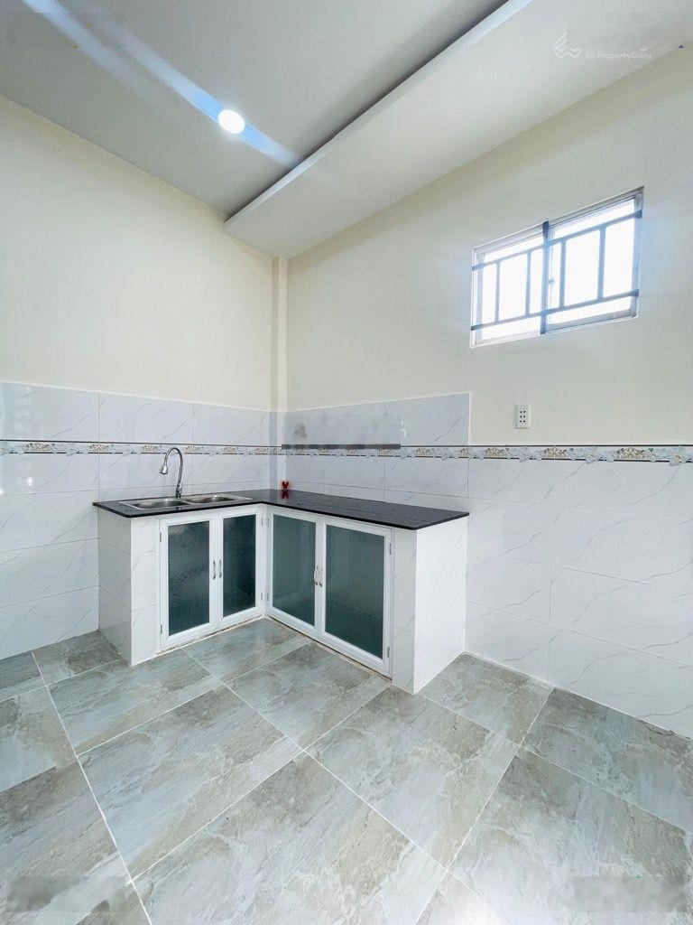 Nhà ngay trung tâm quận 6 gần chợ Lớn, hẻm thông kinh doanh tiệm tóc, nail, bán hàng tạp hóa ok lắm