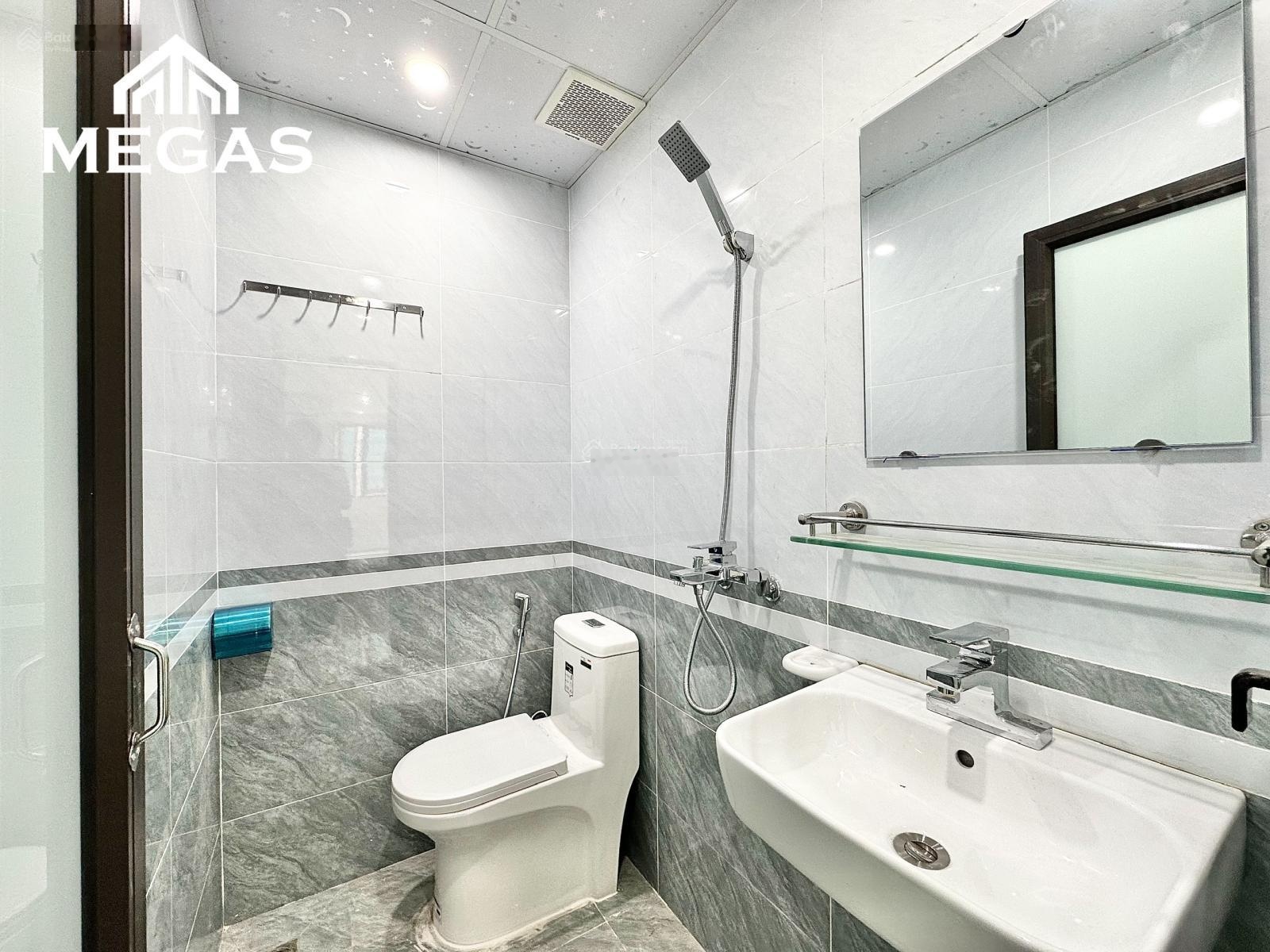 Cho thuê phòng studio full đồ ban công cửa sổ ngay tại mễ trì