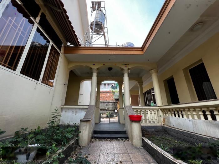 BIỆT THỰ Cổ - Hàng hiếm - mặt tiền Khủng - Tân Trụ, Phường 15 Tân Bình Giá 37,9 Tỉ