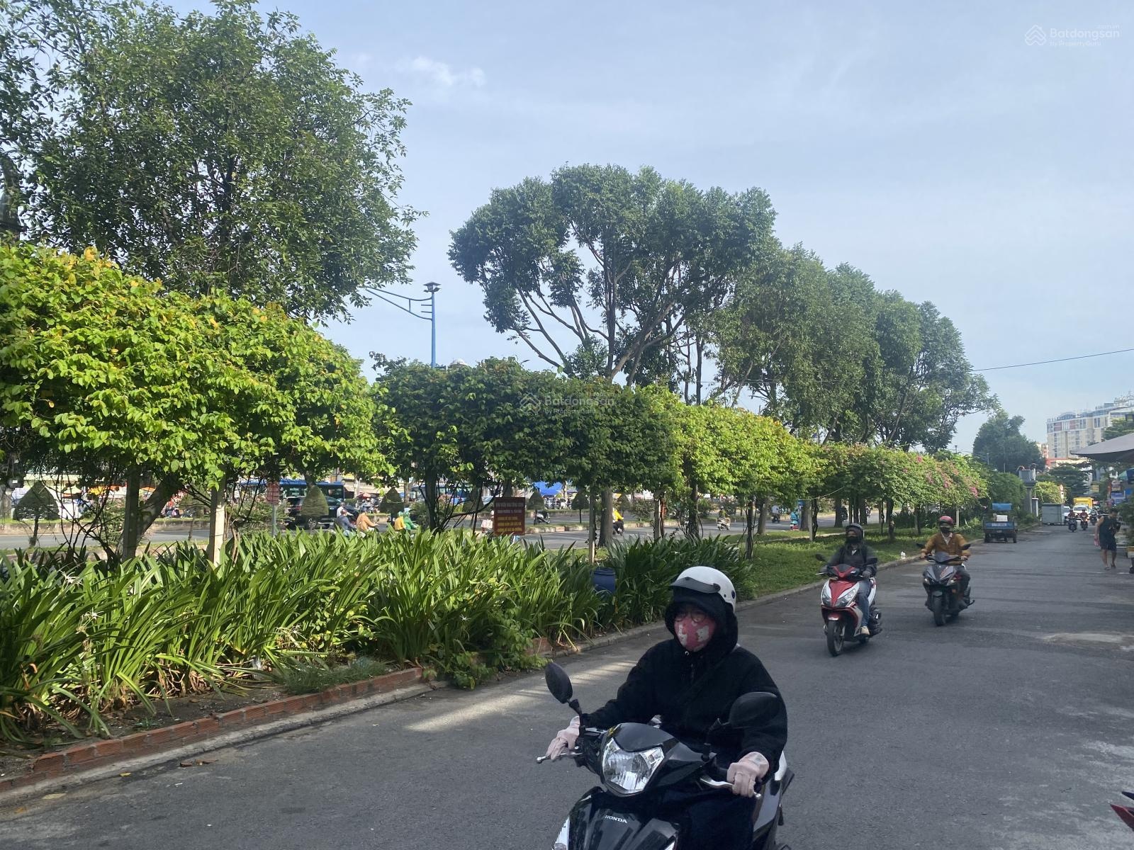 Bán nhà riêng tại đường Nguyễn Phúc Chu, 6,8 tỷ, 70m2 giá cực chất