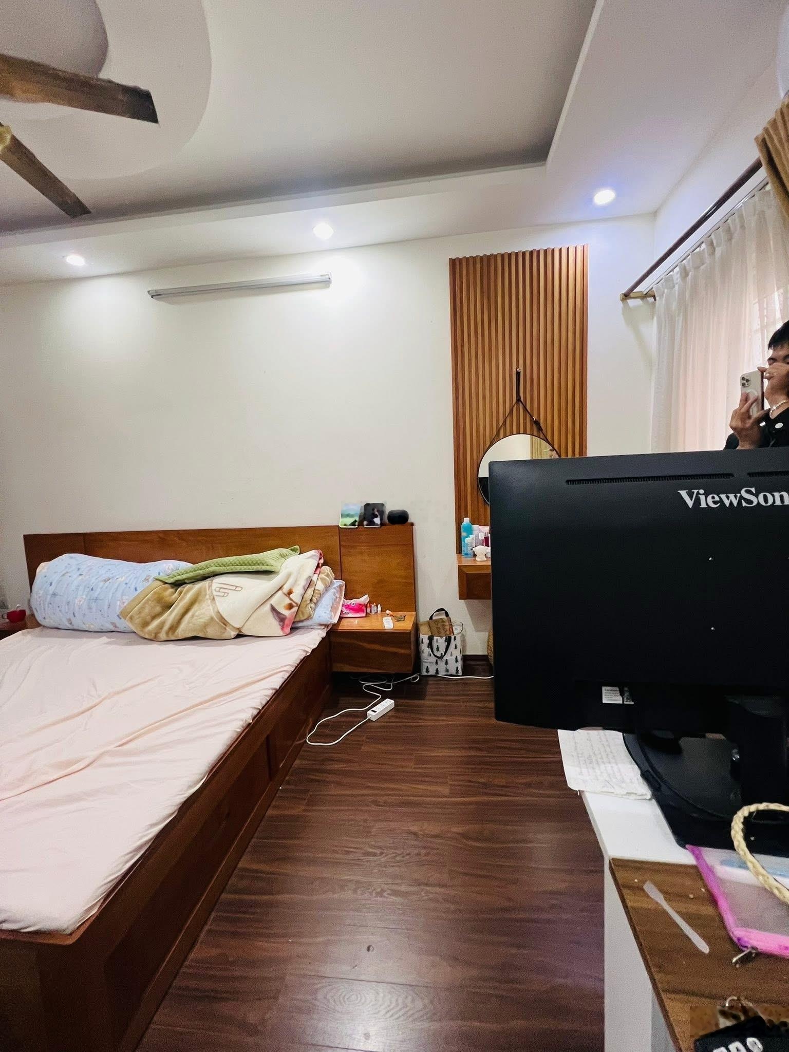 Nóng ! nóng - hàng vip - giá đầu tư - oto đỗ cửa tại nguyễn khang - cầu giấy