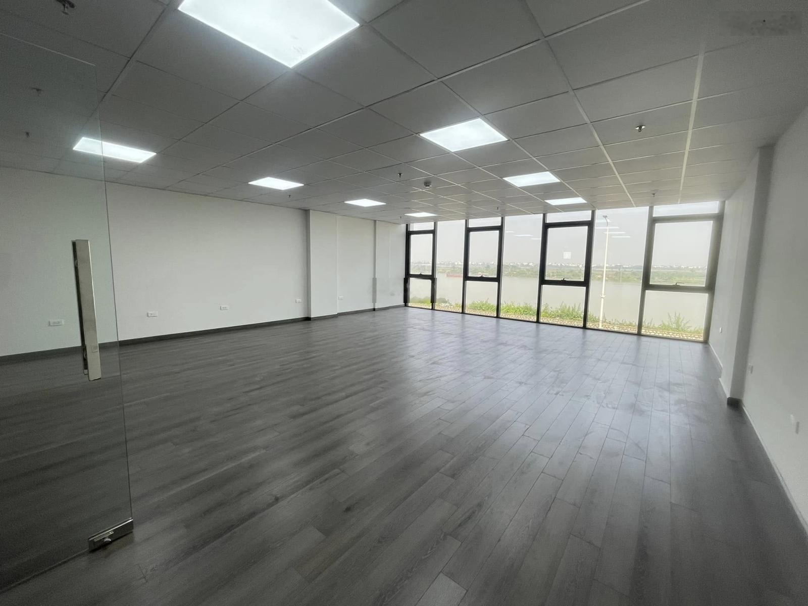 Cho thuê tòa nhà VP Trường Sơn gần sân bay - Hầm trệt 5 tầng - 200m2