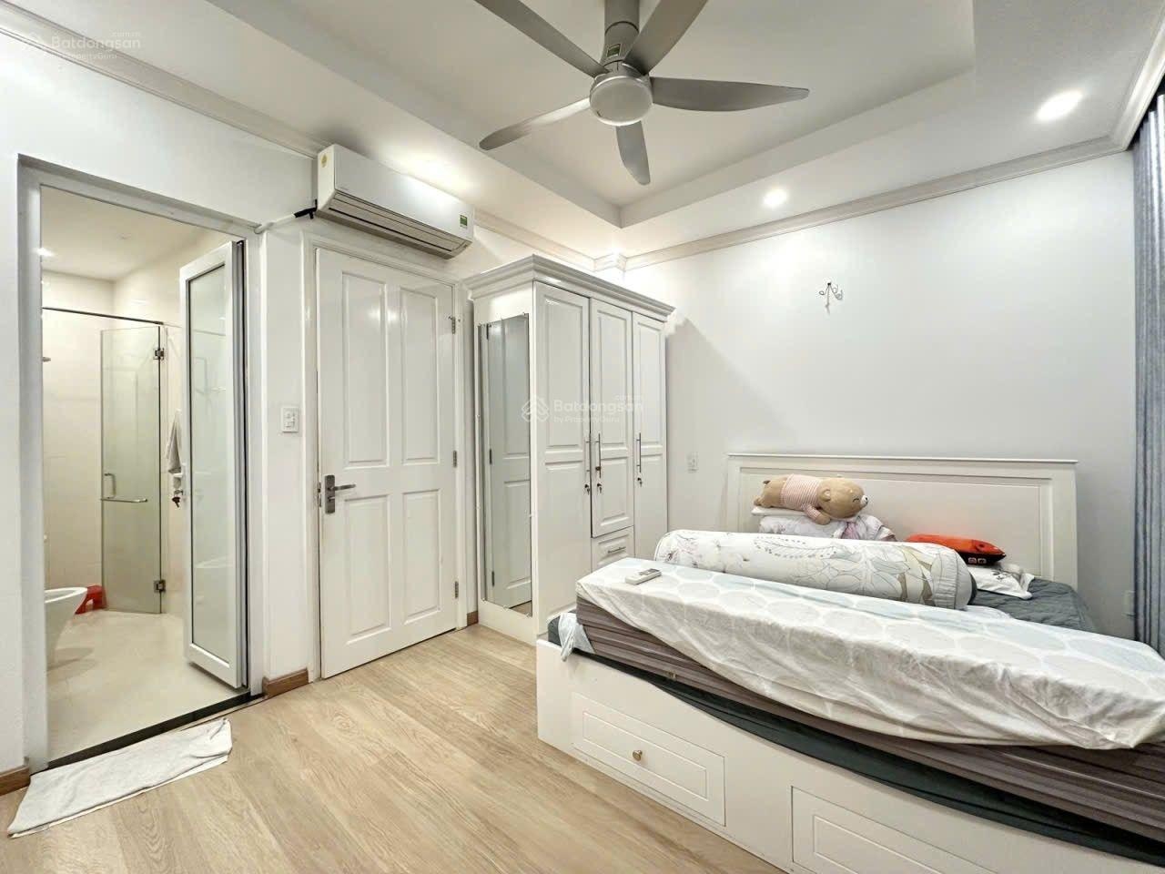 Giảm tiếp còn 7.99 tỷ (còn bớt) nhà mới đẹp thiết kế hiện đại - 60m2(4.6x13) - 4 tầng 4pn - hẻm 3m