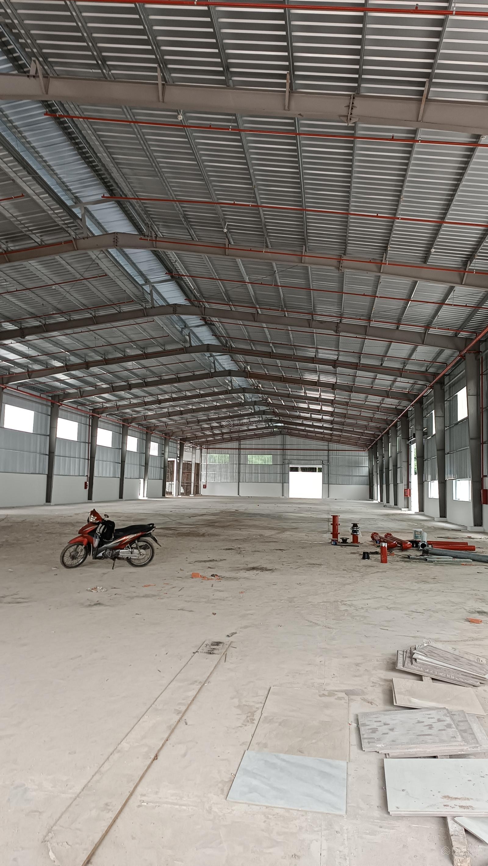 Cho thuê kho xưởng.tại an lập. Dầu tiếng/ BD. DT xưởng 3700m2 giá 2.7usd/1m2. LH 0934794122