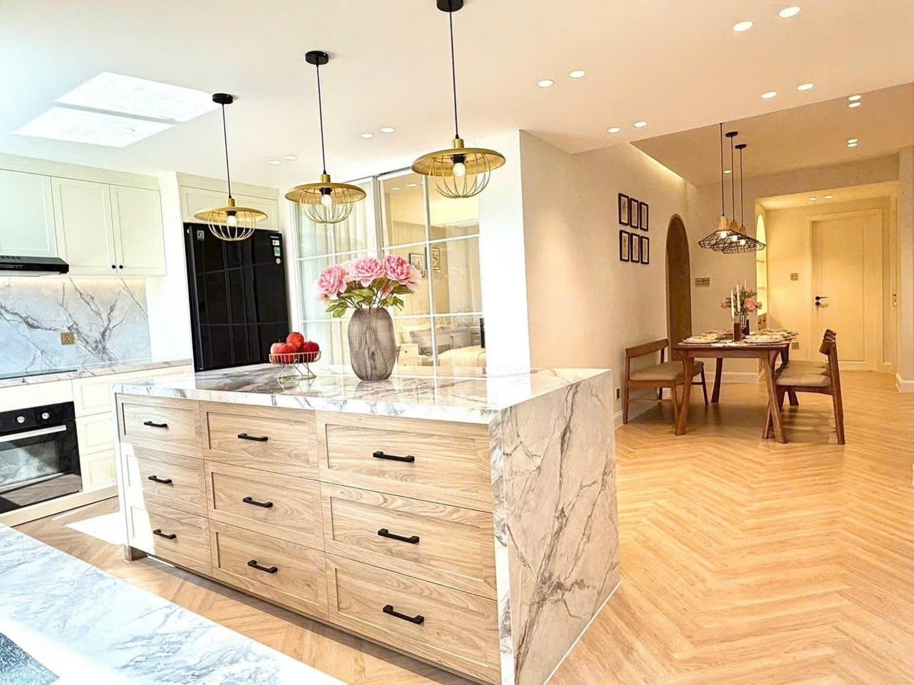 Bán gấp căn hộ cao cấp Parkview Phú Mỹ Hưng Q7 - DT 103 m2 giá 7,9 tỷ LH 0918622539